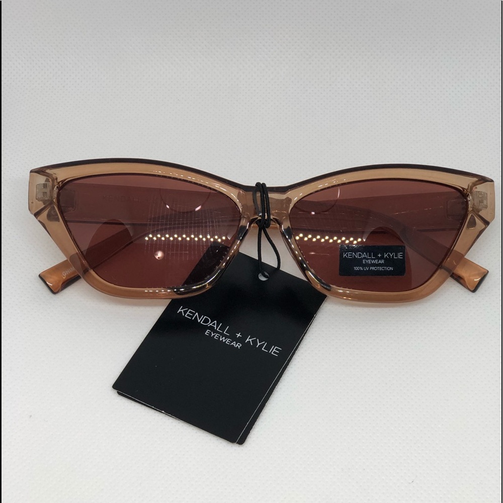 COPY - KENDALL + KYLIE Emma  Sunglasses